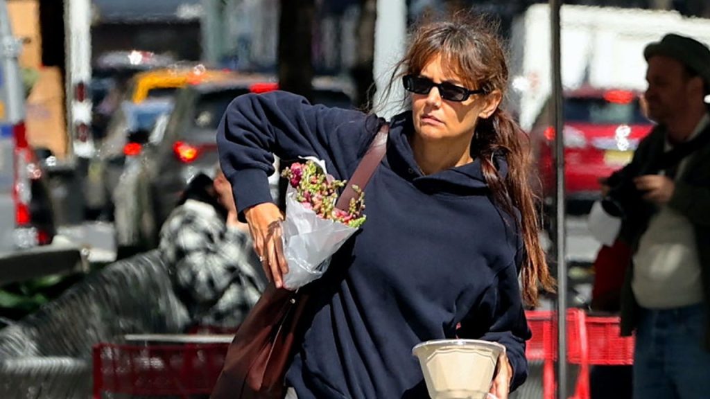 Heads Up: Katie Holmes’s Go-To Madewell Bag Is 25% Off for Prime Day