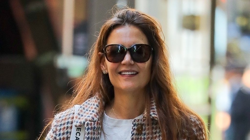 Katie Holmes Supports Suri From Afar In The Fashionable Empty Nester Uniform