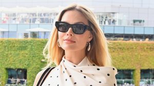 Margot Robbie's Overall Barrel Jeans Are the Most Chill Take on the Controversial Trend