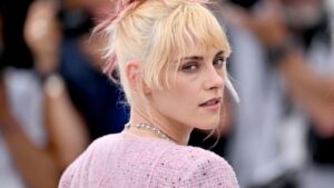 Kristen Stewart, ชุดขาสั้น, พรมแดง, เพ้นท์เท้า, ส้นสูง, สปริง