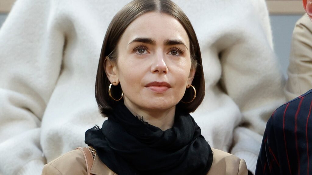 Lily Collins, Emily in Paris, ลุคใหม่, ปารีส