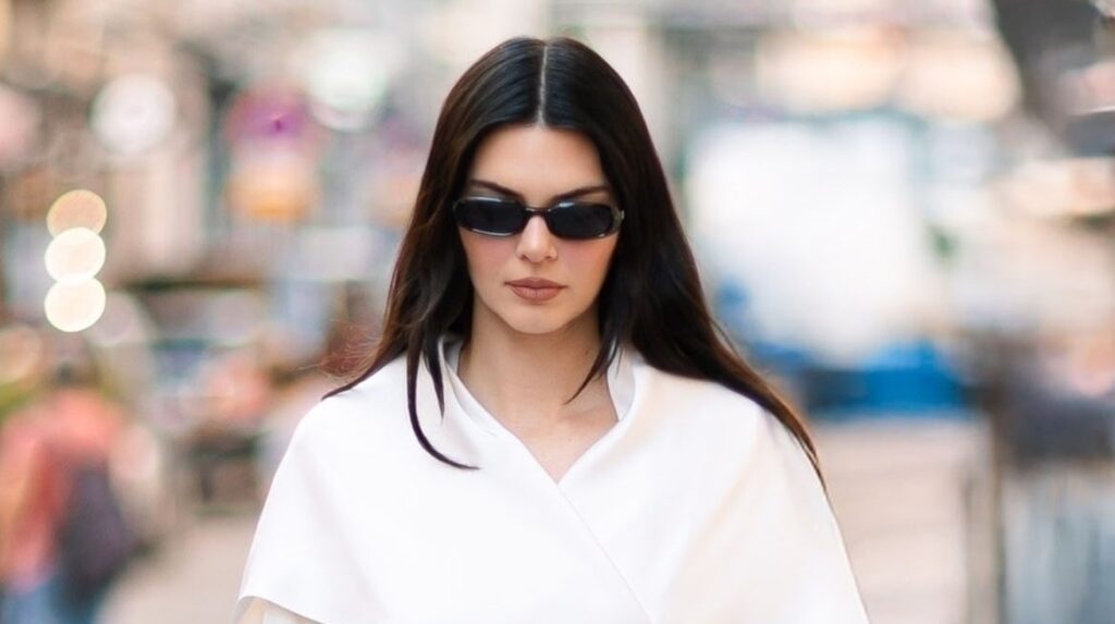 Kendall Jenner, กางเกง Capri, เทรนด์, ฝรั่งเศส