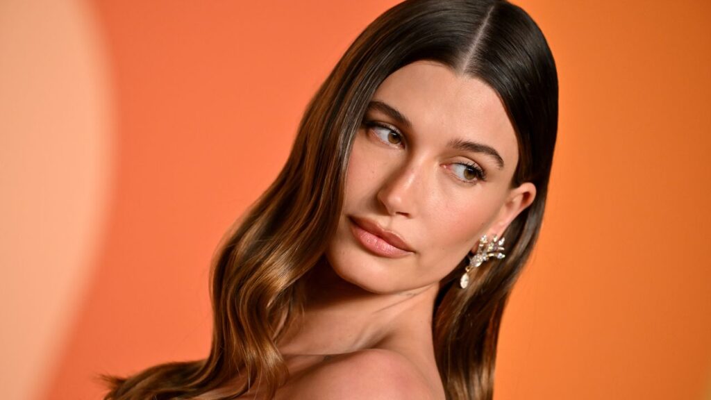 Hailey Bieber, เมคอัพโทนอบอุ่น, ฤดูใบไม้ร่วง