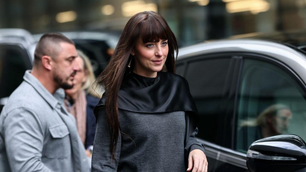 ดาโคต้า จอห์นสัน, สตูดิโอ, แฟชั่น