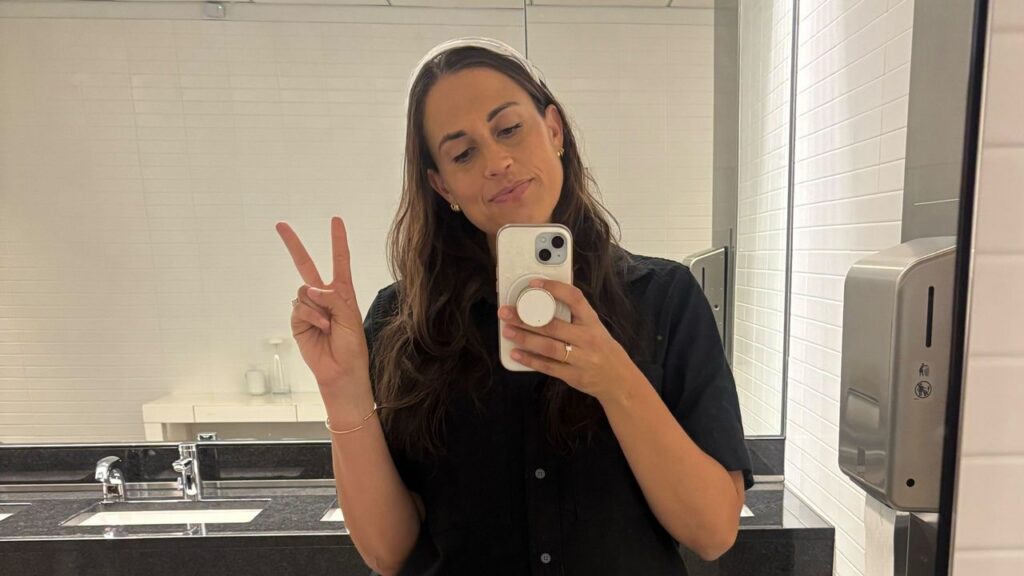 เลิกใช้เสื้อผ้าคลอดบุตร