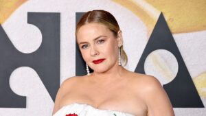 Alicia Silverstone, ชุดแดง, แคมป์เรด คาร์เพต